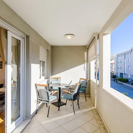 Διαμέρισμα Solitudo Living
